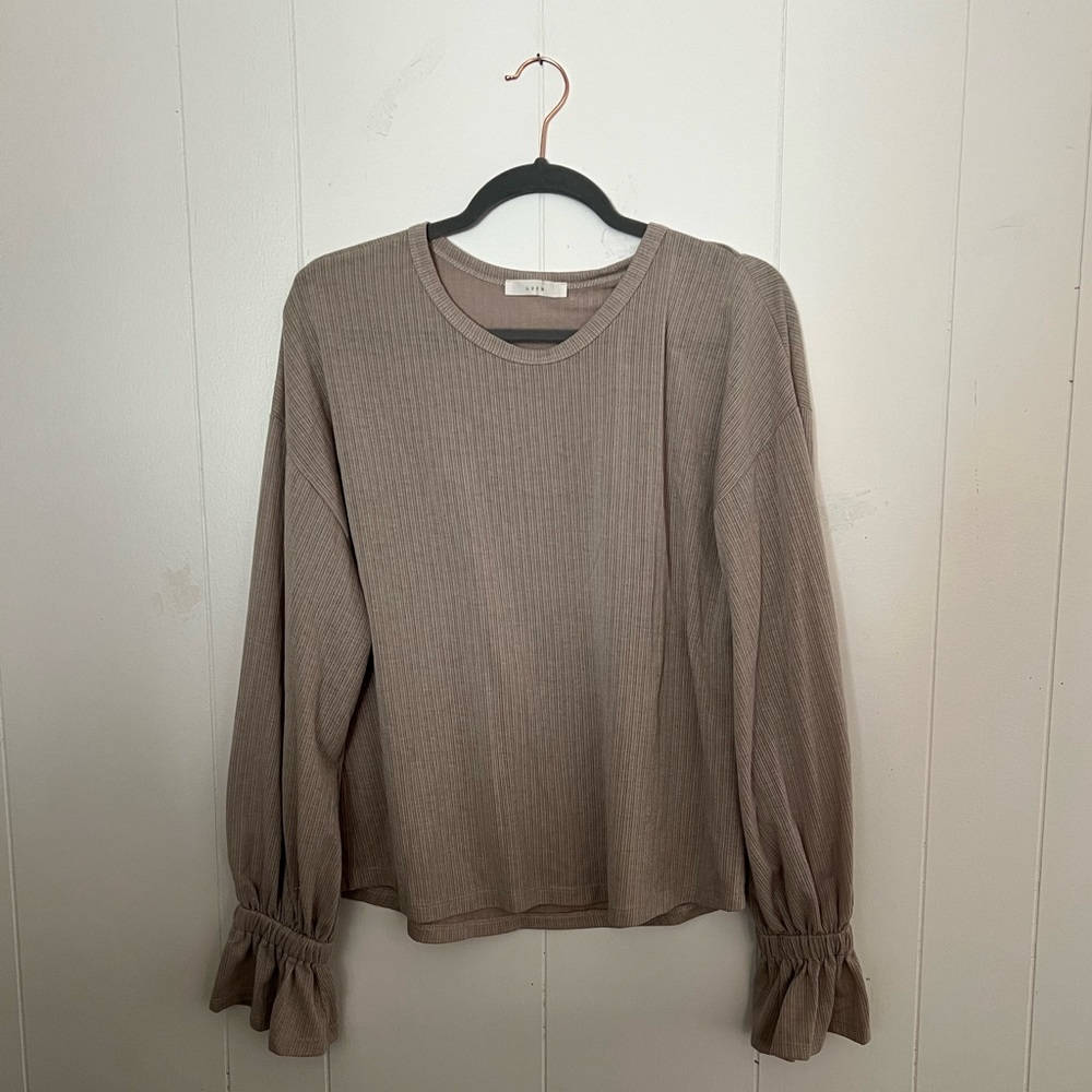 Peasant style long sleeve shirt